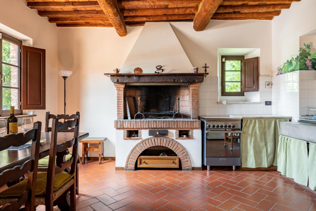 Vila La Casina Di Elisa Montecarlo Exteriér fotografie